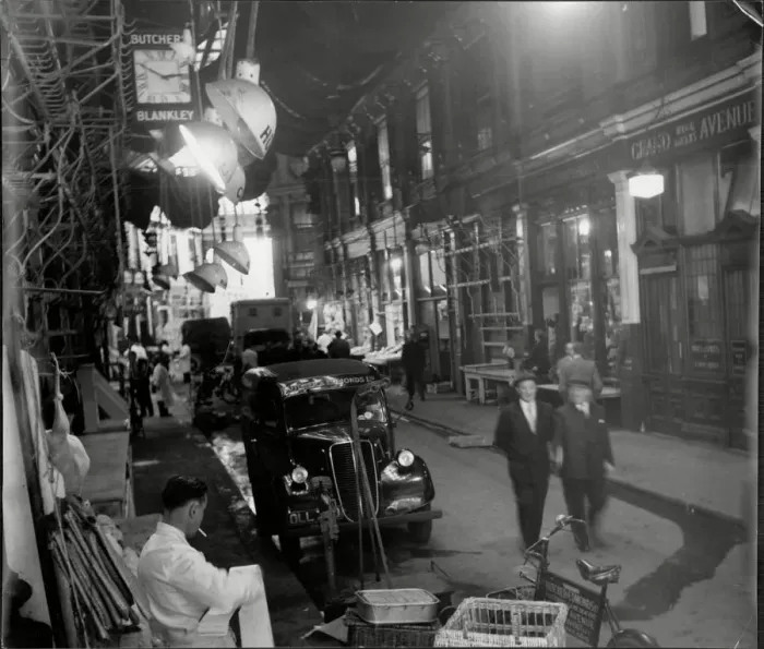 Framed Print : Leadenhall Market 1957 Framed Print : Leadenhall Market 1957