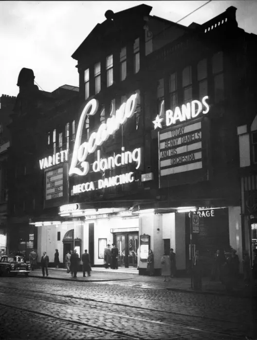 Framed Print : The Locarno Dance Hall in Sauchiehall Street, Glasgow Framed Print : The Locarno Dance Hall in Sauchiehall Street, Glasgow