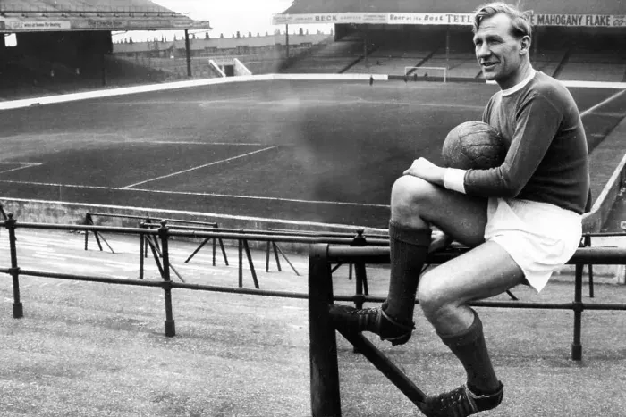 Framed Print : Manchester City goalkeeper Bert Trautmann on the terrace at Maine Road 1964