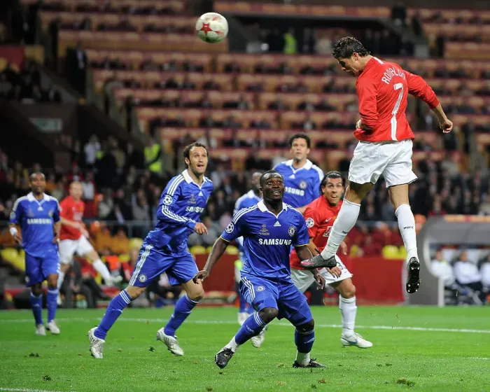 Framed Print : Manchester United's Cristiano Ronaldo scores Framed Print : Manchester United's Cristiano Ronaldo scores
