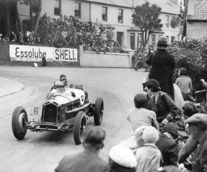 Framed Print : The Mannin Moar car race at Douglas, Isle of Man 1933 Framed Print : The Mannin Moar car race at Douglas, Isle of Man 1933