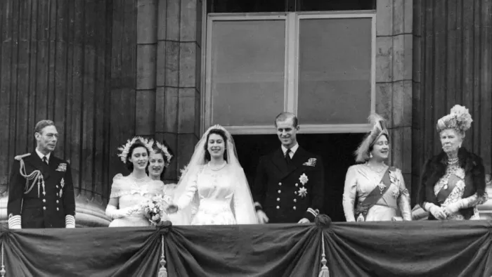Framed Print : Marriage of Princess Elizabeth to Prince Philip 1947 Framed Print : Marriage of Princess Elizabeth to Prince Philip 1947