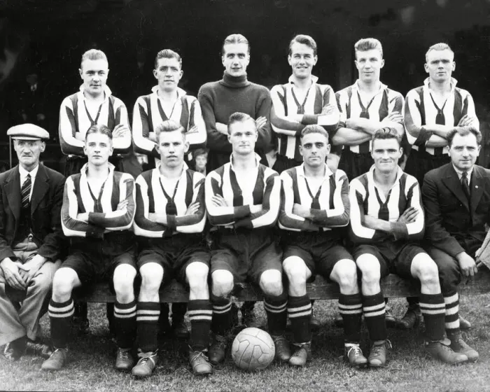 Framed Print : Montrose F. C. team group 1936-7 Framed Print : Montrose F. C. team group 1936-7