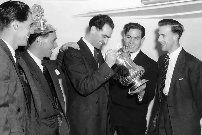 Framed Print : Newcastle players celebrate their 1952 FA cup victory
