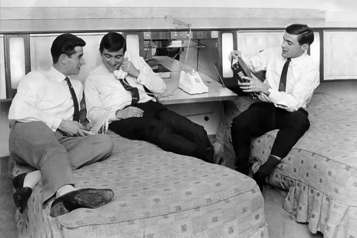 Framed Print : Peter Bonetti, Terry Venables and Bobby Tambling Framed Print : Peter Bonetti, Terry Venables and Bobby Tambling