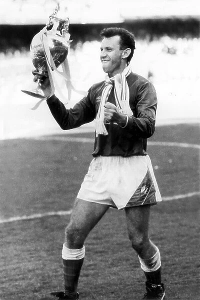 Peter Reid parades with the Football League Division One trophy after Everton beat Luton