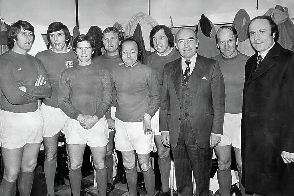 Players from England's 1966 World Cup squad turn out for a benefit match 1976