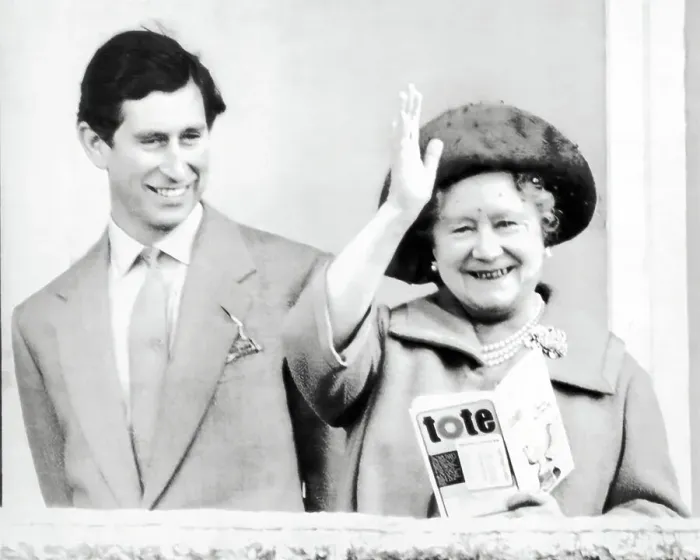 Framed Print : Prince Charles and the Queen Mother at Cheltenham racecourse Framed Print : Prince Charles and the Queen Mother at Cheltenham racecourse