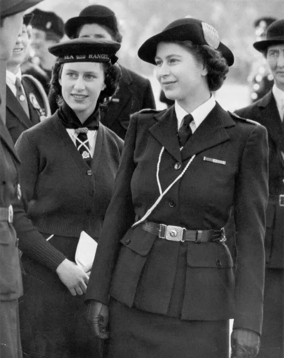 Framed Print : Princess Elizabeth and Princess Margaret at the Rally of Girl Guides and Rangers in Hyde Park 1946 Framed Print : Princess Elizabeth and Princess Margaret at the Rally of Girl Guides and Rangers in Hyde Park 1946
