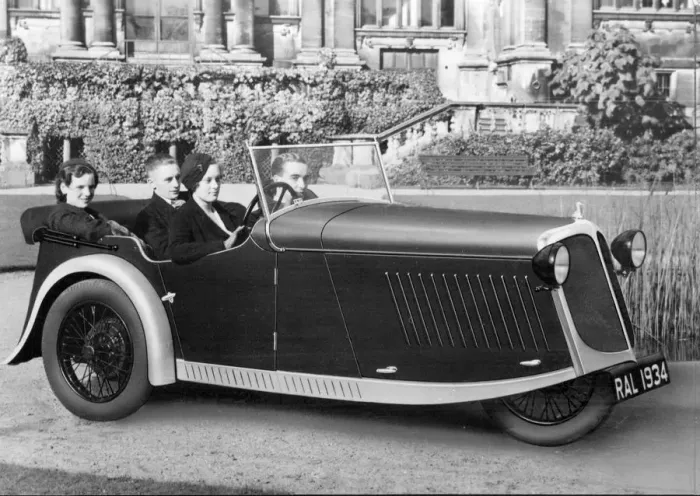 Framed Print : Raleigh 7-17 3 wheeler sports tourer1933 Framed Print : Raleigh 7-17 3 wheeler sports tourer1933