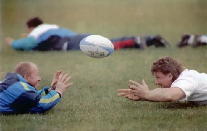Framed Print : Richard Hill and flanker Mick Skinner training for the 1991 Rugby World Cup