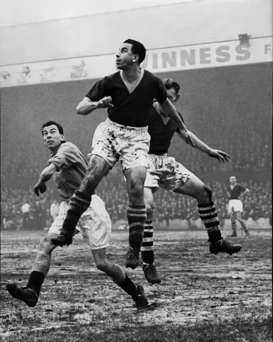 Framed Print : Roy Paul of Manchester City FC, in action against Southend United in the F.A. Cup 4th Round Framed Print : Roy Paul of Manchester City FC, in action against Southend United in the F.A. Cup 4th Round