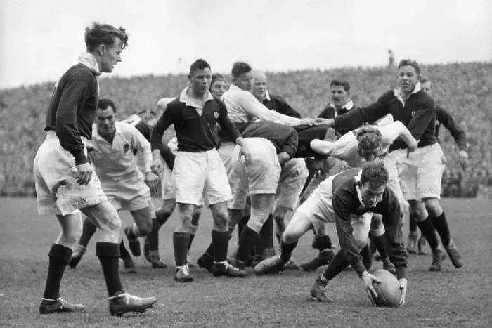 Framed Print : Scotland v England at Murrayfield 1948. Douglas Elliot watches Bill Black collect the ball after the scrum Framed Print : Scotland v England at Murrayfield 1948. Douglas Elliot watches Bill Black collect the ball after the scrum