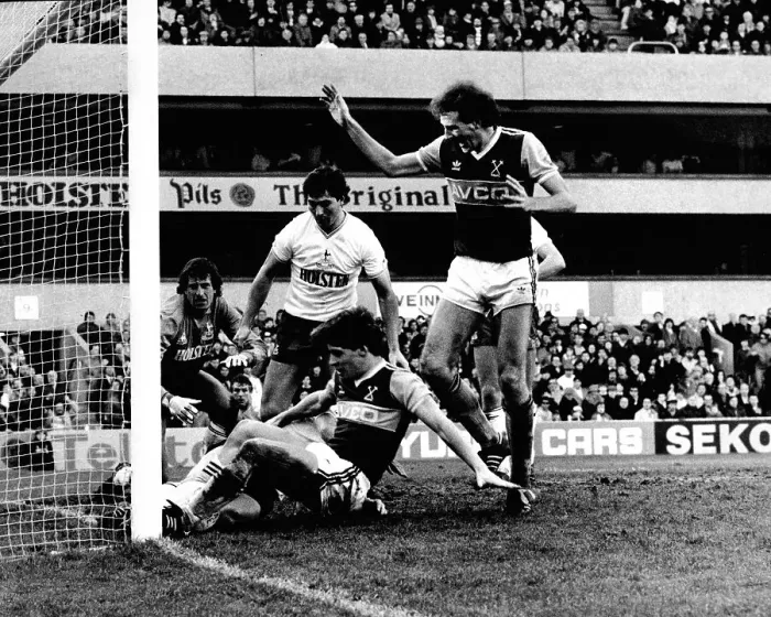 Framed Print : Scramble in Spurs goal showing Tony Cottee Framed Print : Scramble in Spurs goal showing Tony Cottee