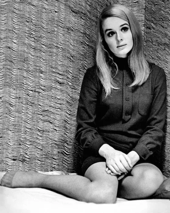 Framed Print : Sinead Cusack in 1968 Framed Print : Sinead Cusack in 1968