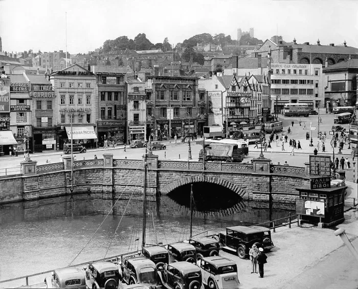 Framed Print : St. Augustine's Bridge, Bristol 1937 Framed Print : St. Augustine's Bridge, Bristol 1937