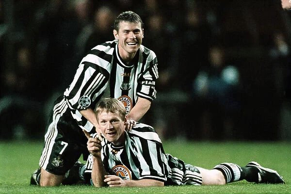 Stuart Pearce and Robert Lee European Champions league 1997 / 98