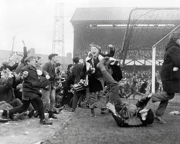 Sunderland fans on the pitch - FA Cup 1961