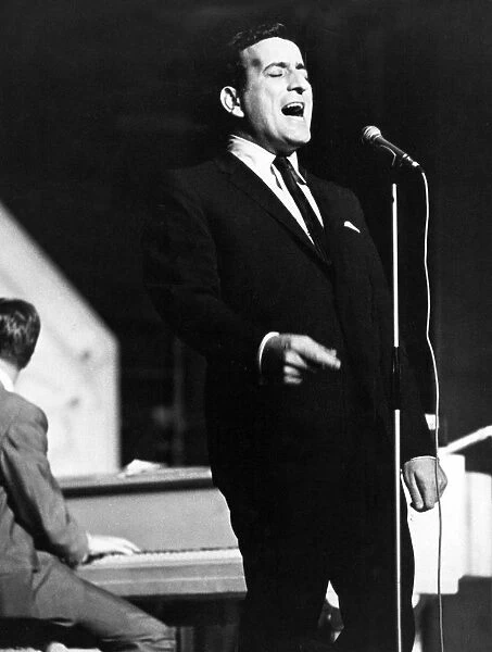 Tony Bennett. Singer Tony Bennett rehearsing at the London Palladium, 1965