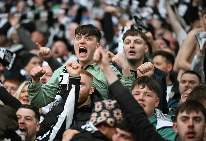 Framed Print : Toon Fans at Carabao Cup final 2025, Wembley. Liverpool 1 v Newcastle 2