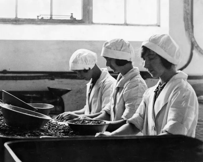 Framed Print : Workers at Frys Cocoa and Chocolate Works Framed Print : Workers at Frys Cocoa and Chocolate Works