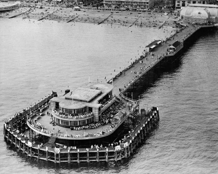 Framed Print : Worthing Pier 1935 Framed Print : Worthing Pier 1935