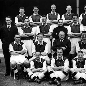 Arsenal Football Club team group 1948. Back row, from left: Alex