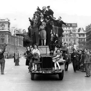 A car load of Londoners celebrating VE day A car load of Londoners celebrating VE day