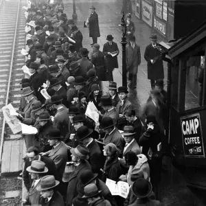 Crowd of commuters on rail platform at Ilford station, 1930 Crowd of commuters on rail platform at Ilford station, 1930