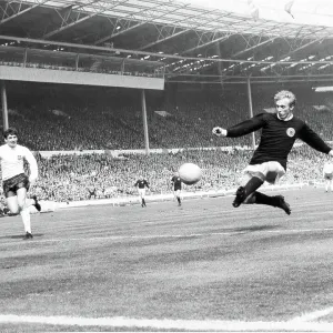 Football Archive Fine Art Print Collection: England v Scotland