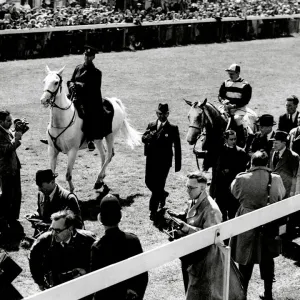 The Derby 1946. The winner Airborne being led in