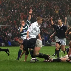 Duncan Hodge scores Scotland's winning try Six Nations Championship Scotland v England at Murrayfield 2000 Duncan Hodge scores Scotland's winning try Six Nations Championship Scotland v England at Murrayfield 2000