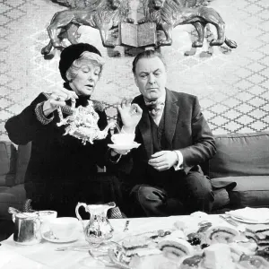 Elaine Stritch and Donald Sinden Elaine Stritch and Donald Sinden