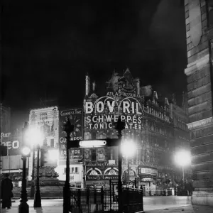 Entrance to Piccadilly Circus tube