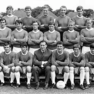 Everton FC team group, 1968 / 69 season. Back Row Roger Kenyon, An