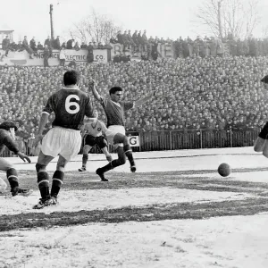FA Cup 1958/59 Third Round Print: Norwich City v Manchester United FA Cup 1958/59 Third Round Print: Norwich City v Manchester United