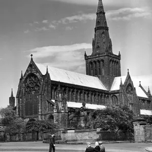 Glasgow's Cathedral. High Kirk of Glasgow 1956 Glasgow's Cathedral. High Kirk of Glasgow 1956