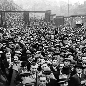 Highbury Crowd, 1934