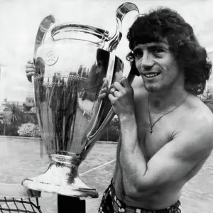 Football Archive Fine Art Print Collection: Champions League Football