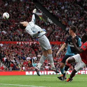 Man Utd's Danny Welbeck scores Man Utd's Danny Welbeck scores