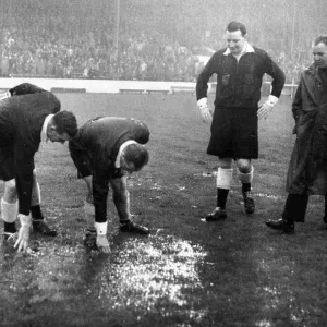 Manchester - Rain stops play Manchester - Rain stops play