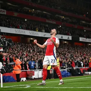 Mikel Merino celebrating his goal