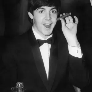 Paul McCartney with a Havana Cigar Print Paul McCartney with a Havana Cigar Print