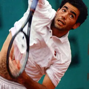 Pete Sampras (USA) during his victory over Scott Draper at the French Open 1996 Pete Sampras (USA) during his victory over Scott Draper at the French Open 1996