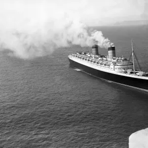 Aerial View Print of Queen Elizabeth Ocean Liner at Sea Aerial View Print of Queen Elizabeth Ocean Liner at Sea