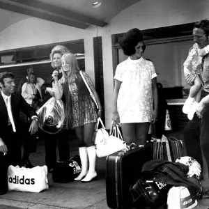 1970 England World Cup Team Return Print 1970 England World Cup Team Return Print