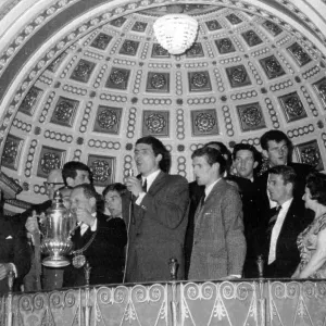 Ron Yeats leads the singing of You'll Never Walk Alone Print Ron Yeats leads the singing of You'll Never Walk Alone Print