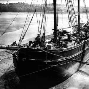A Sailing Ketch Print at Appledore A Sailing Ketch Print at Appledore