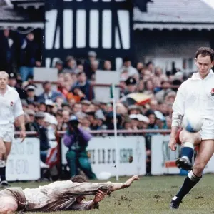 Simon Hodgkinson kicks for goal Five Nations Championship Ireland v England Simon Hodgkinson kicks for goal Five Nations Championship Ireland v England
