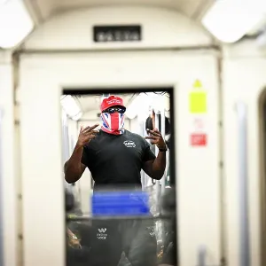 SoulofSport. Derek Chisora fight week behind the scenes 2024. Weigh in day Derek takes the tube to the arena before hitting the scales SoulofSport. Derek Chisora fight week behind the scenes 2024. Weigh in day Derek takes the tube to the arena before hitting the scales